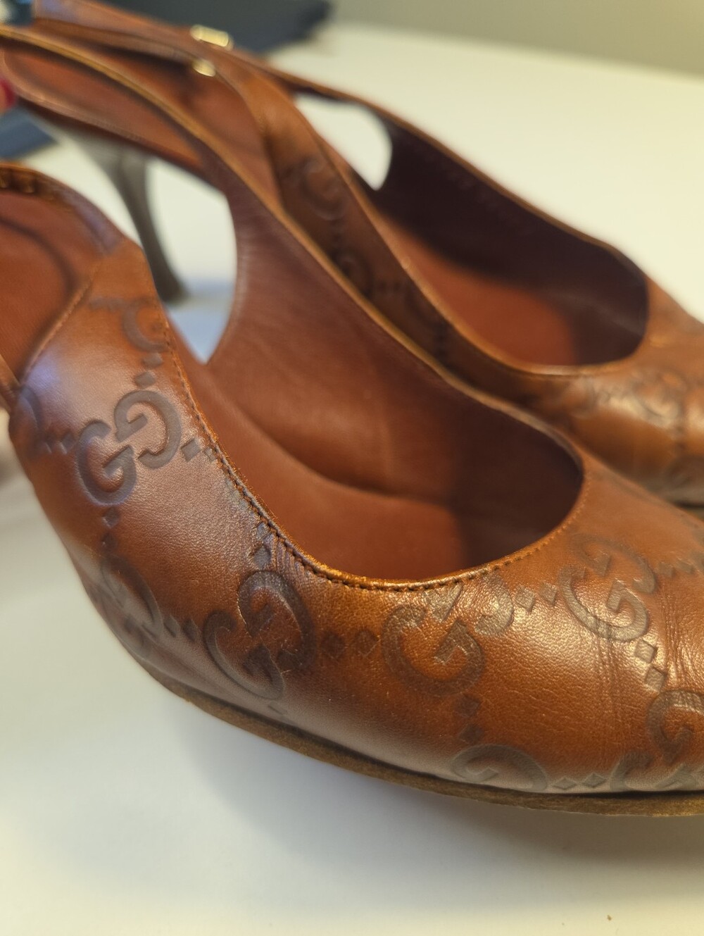 Gucci Brown Guccissima Leather Pointed Toe Slingback Sandals 35 1/2 - Picture 4 of 11